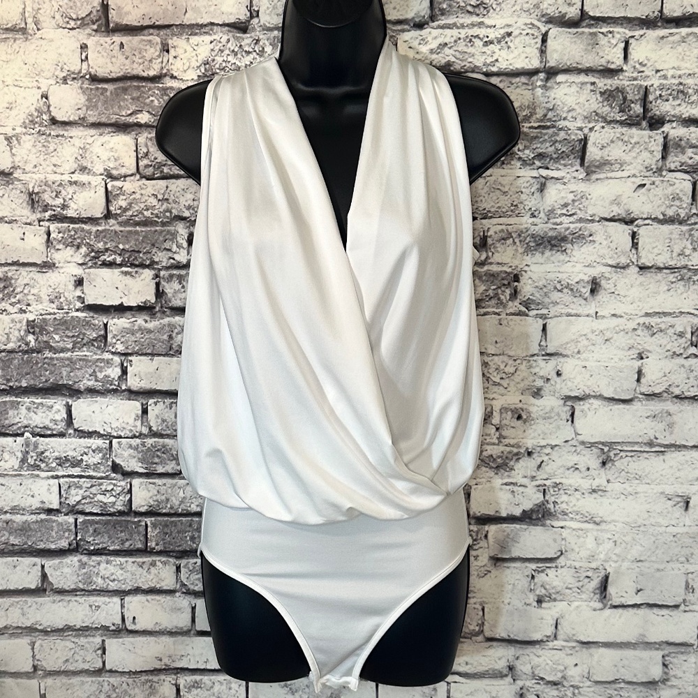 Shein White Sleeveless Bodysuit Shirt Size Small